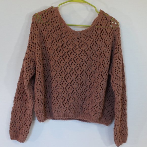 moon & madison Sweaters - Moon & Madison Crochet Cropped Sweater M